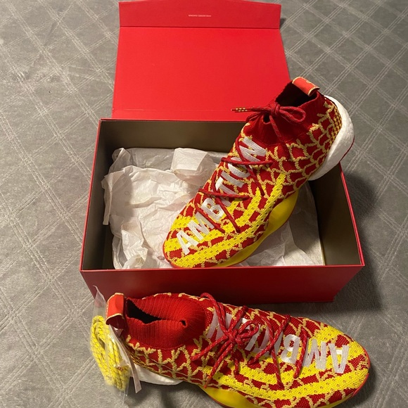 Pharrelle williams X BYW Chinese New Year! Size 12 - Picture 3 of 5
